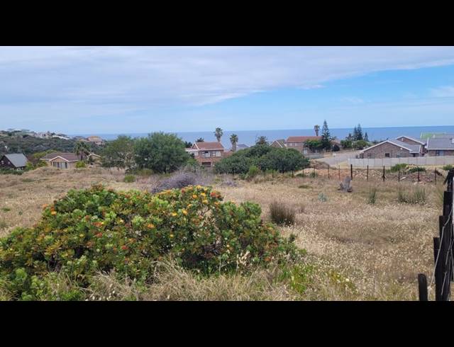 LAND FOR SALE IN DANA BAY